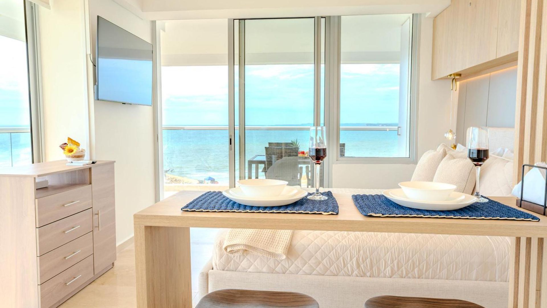 Moderno Apartasuit, Vista Al Mar Con Dos Balcones *