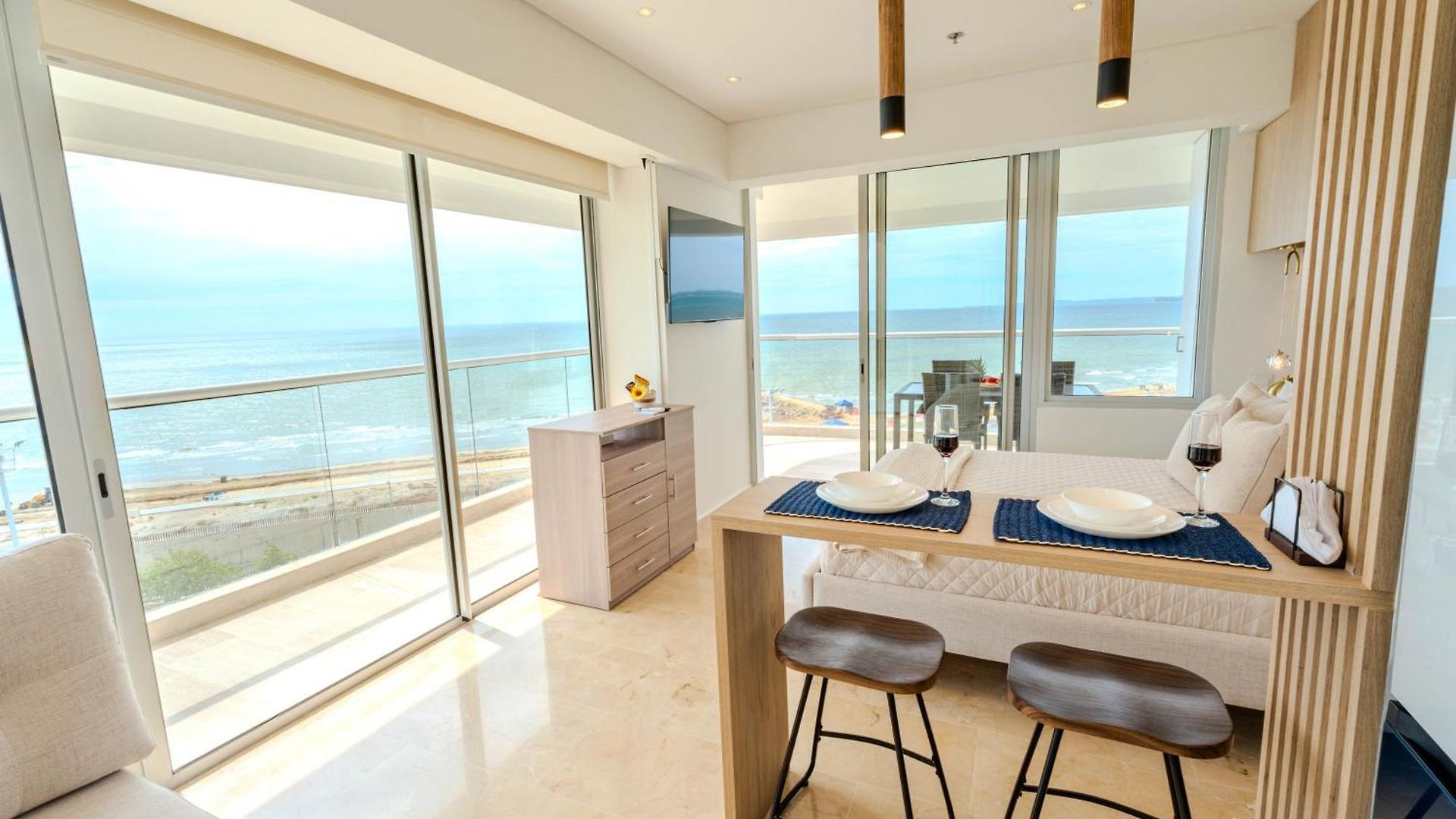Moderno Apartasuit, Vista Al Mar Con Dos Balcones
