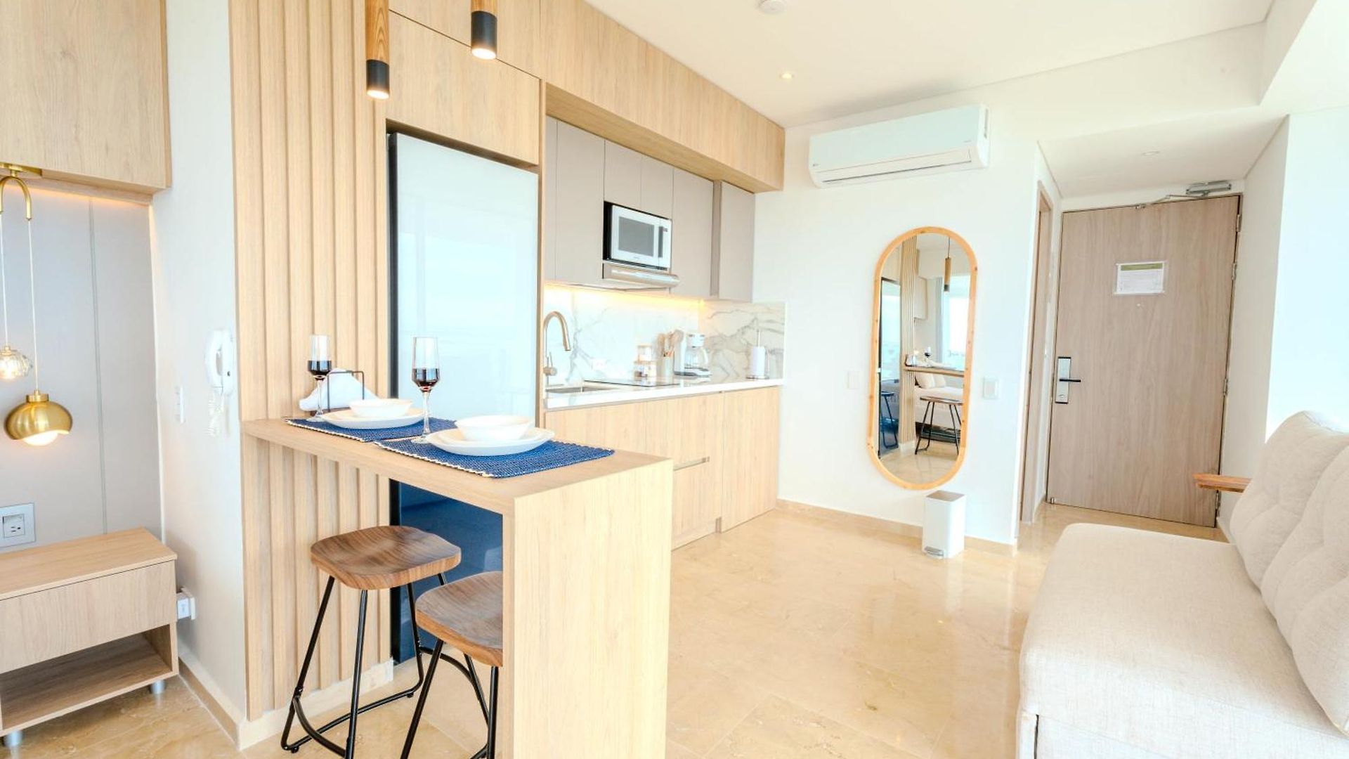 Moderno Apartasuit, Vista Al Mar Con Dos Balcones Apartamento
