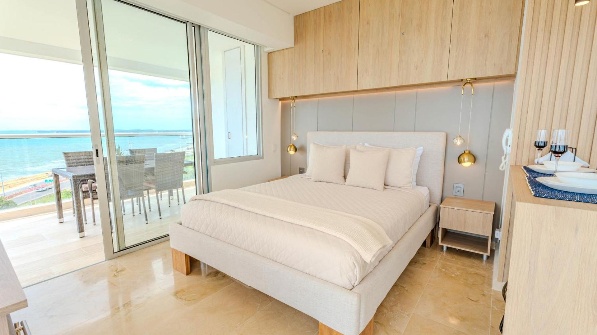 Moderno Apartasuit, Vista Al Mar Con Dos Balcones *