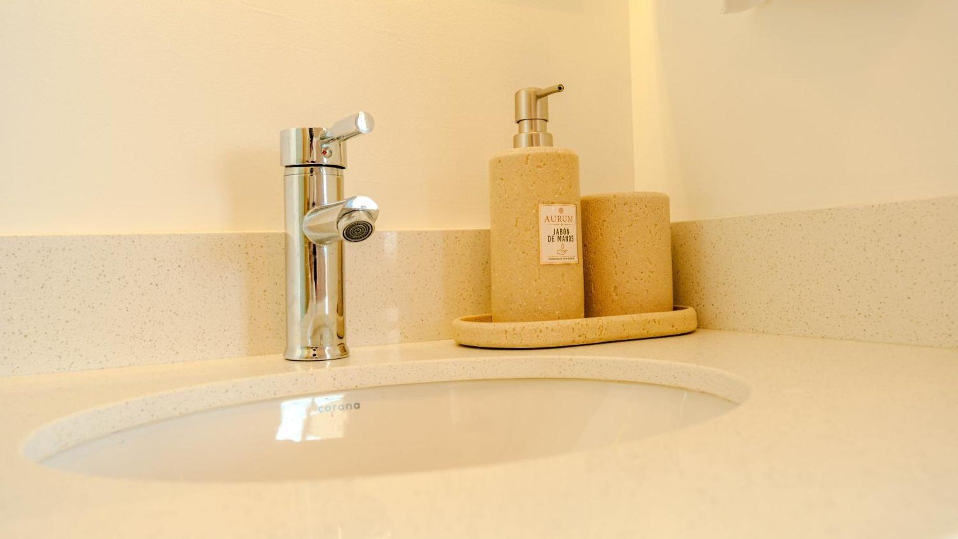 Moderno Apartasuit, Vista Al Mar Con Dos Balcones * Cartagena