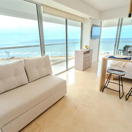 Moderno Apartasuit, Vista Al Mar Con Dos Balcones