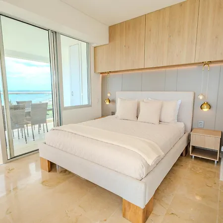 Moderno Apartasuit, Vista Al Mar Con Dos Balcones *