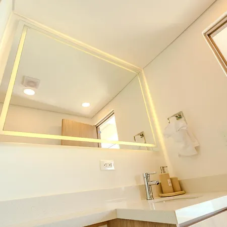 Apartamento Moderno Apartasuit, Vista Al Mar Con Dos Balcones *