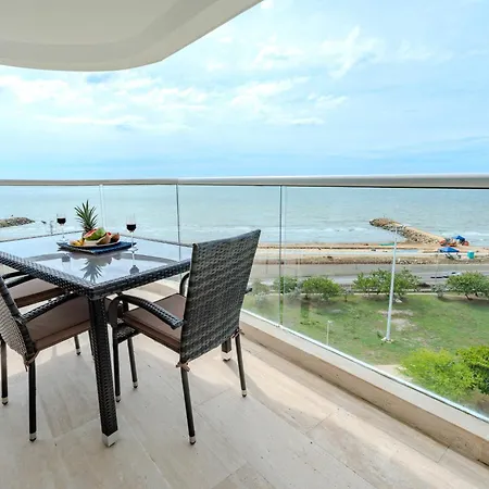 Apartamento Moderno Apartasuit, Vista Al Mar Con Dos Balcones Cartagena